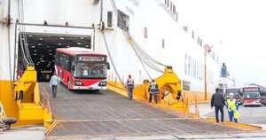 La Nación / Partieron de Taiwán 30 unidades de buses eléctricos
