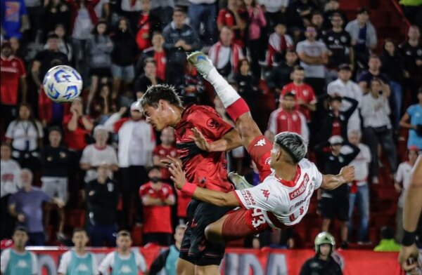 Versus / Huracán se suma a Vélez y Talleres en la lucha por el título de la Liga argentina