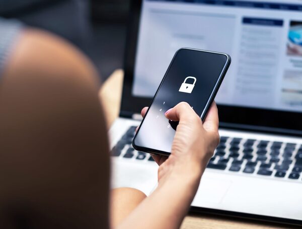 Alertan sobre campañas fraudulentas: proteja su información personal · Radio Monumental 1080 AM