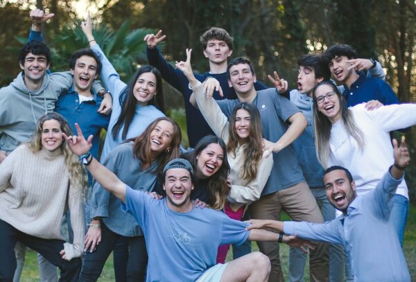 "Premios Juventud 2024": Última jornada de votación para reconocer a los jóvenes destacados de Encarnación