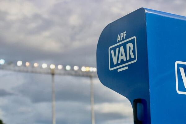 Robert Harrison y la llegada del VAR a la Intermedia para 2025 - Fútbol de Intermedia - ABC Color