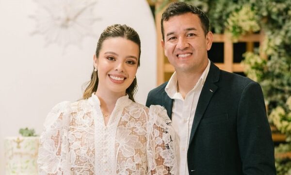 [VIDEO] En medio de sus vacaciones, Néstor Camacho anunció que será papá