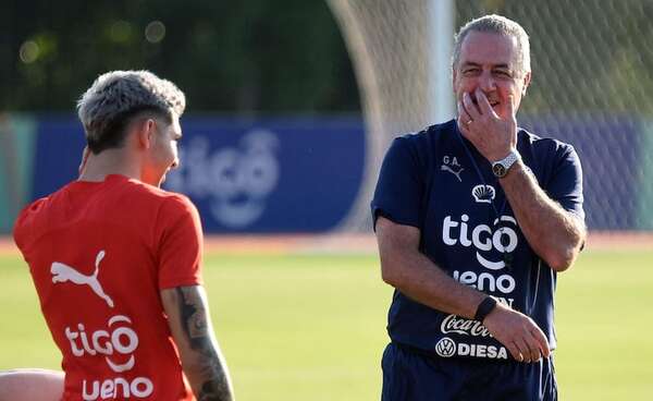 Gustavo Alfaro y el futuro de Julio Enciso: “Ojalá encuentre un lugar donde tenga continuidad” - Selección Paraguaya - ABC Color