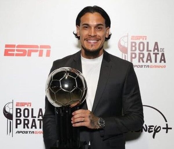 Gustavo Gómez por cuarta vez es nombrado mejor defensor en Brasil