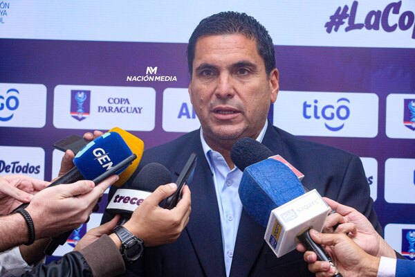 Versus / ¿Vuelve la Liguilla en el fútbol paraguayo? La respuesta de Robert Harrison