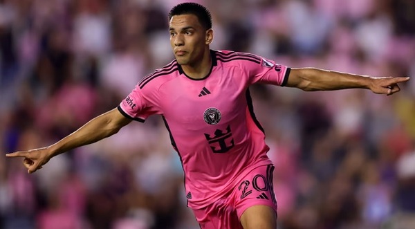 Club ingles confirmó fichaje del paraguayo Diego Gómez - .::Agencia IP::.