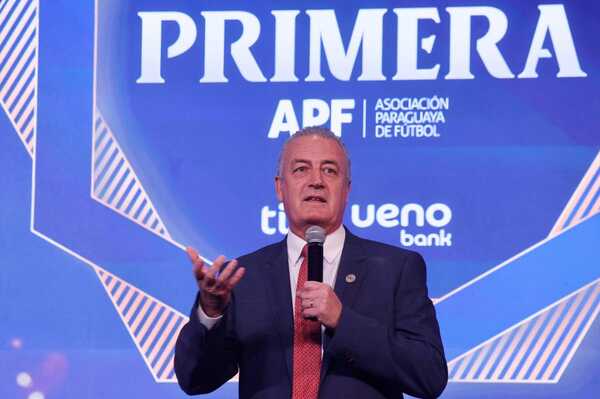 Gustavo Alfaro en la premiación de la APF: “Jamás dimensioné lo que podía llegar a generar en el país” - trece