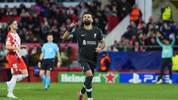 Un gol de penal de Salah deja al Girona contra las cuerdas