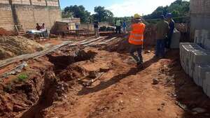 Albañil muere aplastado tras derrumbe de construcción en Ñemby - Policiales - ABC Color