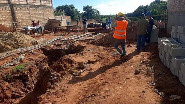 Albañil muere aplastado tras derrumbe de construcción en Ñemby - Policiales - ABC Color
