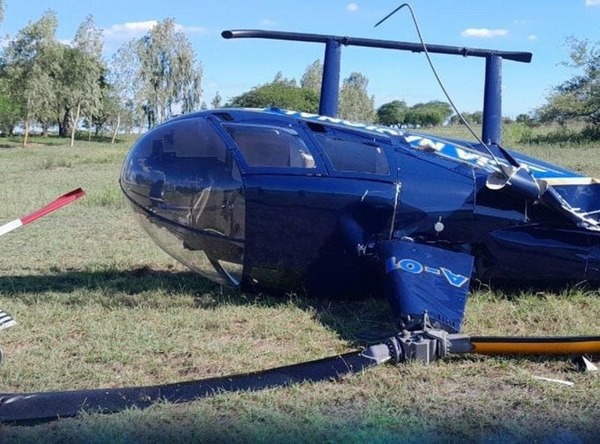 Cae un helicóptero de la Policía Nacional y tripulantes salen ilesos - ADN Digital