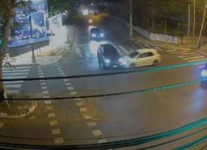 Video: accidente en Asunción por semáforos que dio verde al mismo tiempo en cruce de calles - Policiales - ABC Color