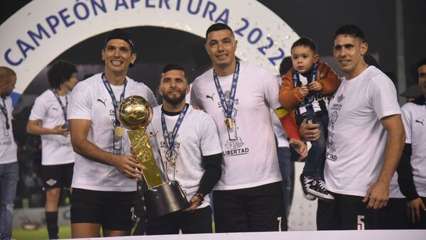 El campeón refuerza sus líneas para el 2025