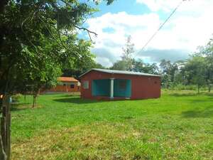 Abuela desalojada de su casa fue localizada esta tarde y se encuentra acampada frente a su vivienda en Yrybucuá - Nacionales - ABC Color