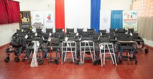 Más de 1.900 sillas de ruedas y ayudas técnicas entregó ITAIPU en varias ciudades del país