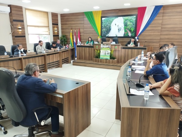 “Leales” a Roque Godoy aprueban cuestionadas licitaciones por más de G. 4.800 millones - La Clave