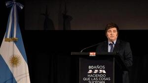 Milei anuncia una "motosierra profunda" en Argentina para 2025