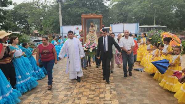 Loreto celebró su 232° aniversario y rindió homenaje a su santa patrona