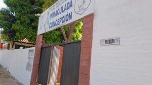 Pareja usó parte del dinero que era para la colación de los alumnos