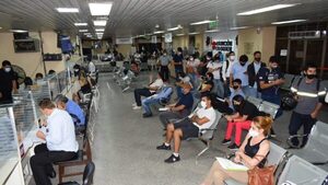 ¡No hay tutía!: Nenecho amenaza con ingresar a la lista negra a morosos