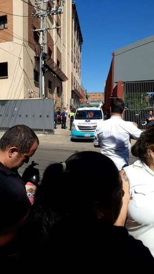 AUDIO: Explosión y evacuación en edificio de Registros Públicos  - A La Gran 7-30 - ABC Color