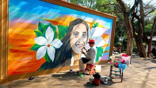 Mural de Chikitunga se vino abajo upéi de que joven impactó contra ella