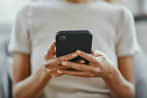 Imputan a hombre que garroteó a su pareja por no mostrarle el celular