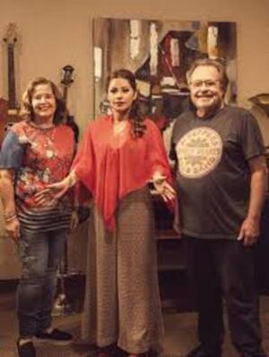 La cantautora paraguaya Eli Florentín presenta nuevo álbum «Atípica» • RADIO NACIONAL