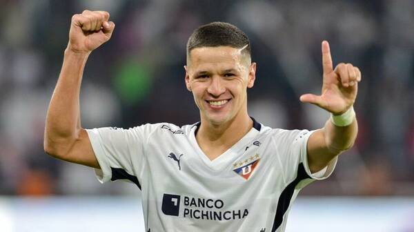 El orgullo de Alex Arce: de vender empanadas a 3 mil’i a “vender” goles por millones de dólares