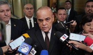 Oposición pide a colorados postergar estudio del proyecto que modifica Código Electoral