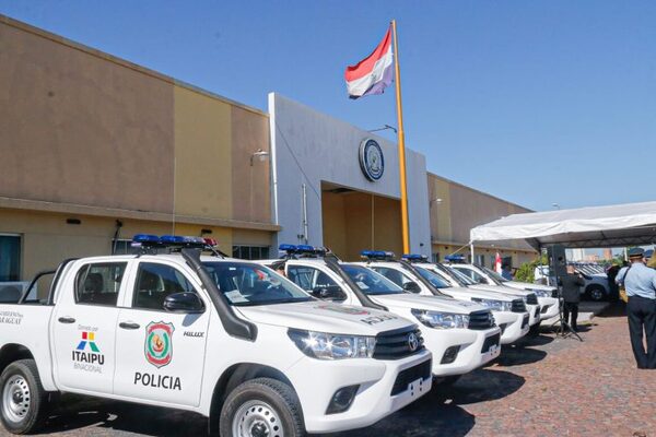 Gobierno completa 40 patrulleras entregadas para reforzar seguridad en la capital del país