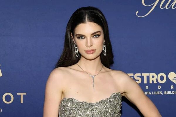 ¡Nadia Ferreira impacta con su look y belleza en la gala organizada por su ména!