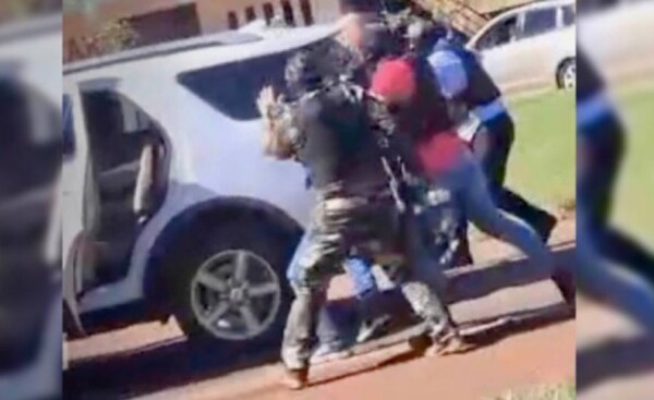 En asalto tipo comando roban celulares en Minga Guazú