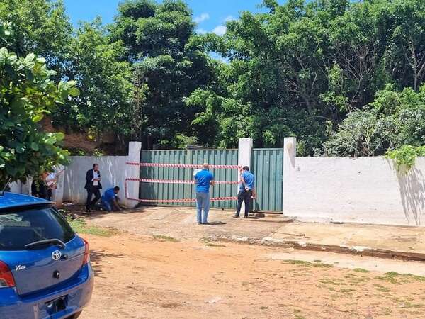 Vecinos de Villa Elisa exigen traslado de antena de radio - Nacionales - ABC Color