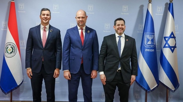 Reciben a Peña y Latorre en el Congreso de Israel