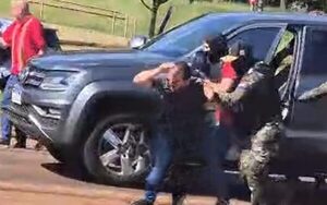 Hombres armados asaltan a brasileños en plena ruta