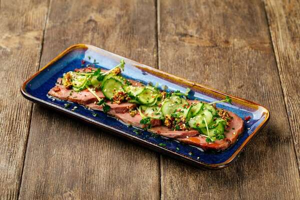 Una fuente con lengua a la vinagreta no puede faltar en la mesa navideña - Gastronomía - ABC Color