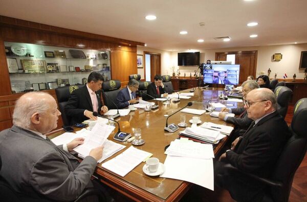 El Pleno de la Corte Suprema designa a Evergisto Gauto Rivarola como Fiscal Penal