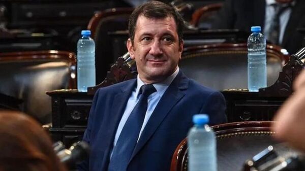 Senado argentino decide hoy si expulsa o no a legislador detenido en Paraguay