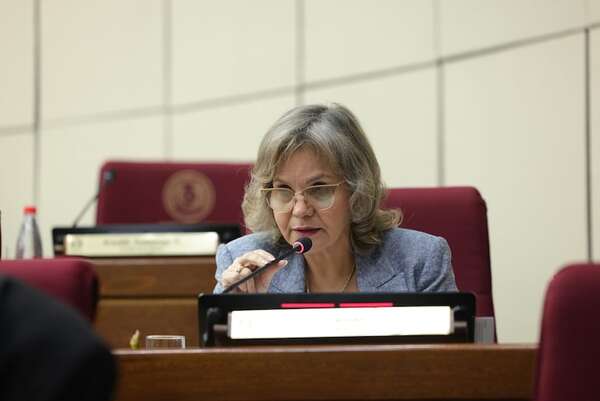 Lilian Samaniego “ya se ocupa” de Antonio Barrios - Política - ABC Color