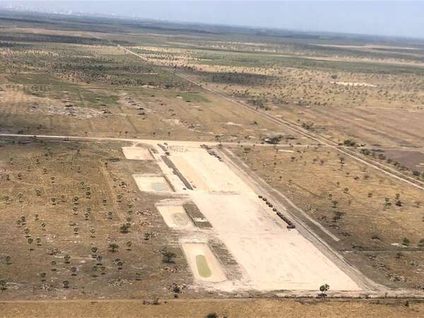 Finca 916: ocupantes retuvieron a funcionarios del Mades durante procedimiento y quemaron actas - Nacionales - ABC Color
