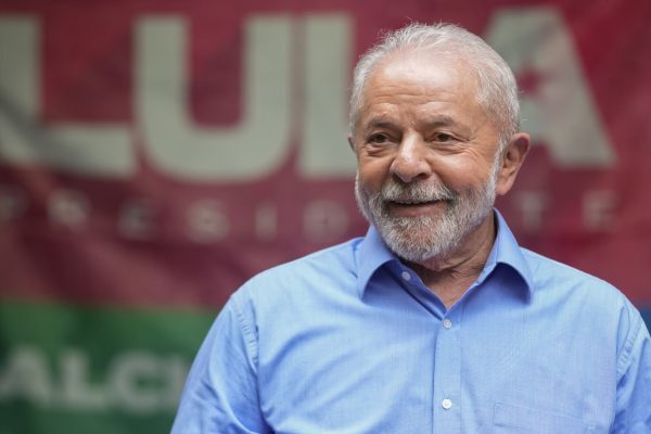 Presidente de Brasil, volvió a ser operado con éxito por la lesión en la cabeza