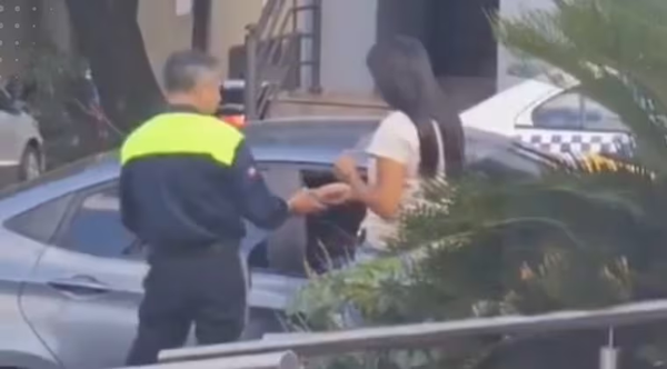 Cobro que hizo un inspector a conductora no fue una coima, aseguran - Noticiero Paraguay