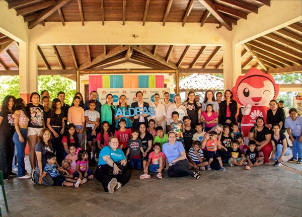 ¡Huawei renueva su compromiso social por la infancia con Aldeas Infantiles SOS! - Unicanal