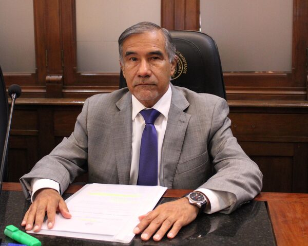 Ministro propuso remitir antecedentes de Juez a Fiscalía, pero no se alcanzaron los votos
