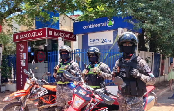 Refuerzan seguridad en zonas bancarias y comerciales para evitar robos