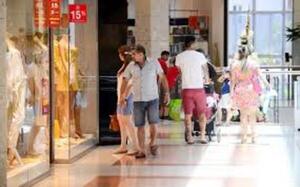 Sector de Centros Comerciantes expectante ante movimiento de diciembre • RADIO NACIONAL