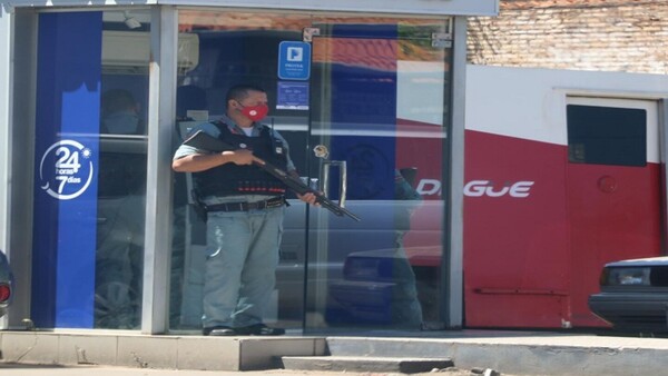 Policía Nacional refuerza la seguridad en zonas bancarias para evitar robos