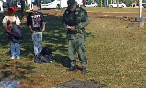 Pareja paraguaya es detenida con 120 celulares de contrabando en Puerto Iguazú – Prensa 5