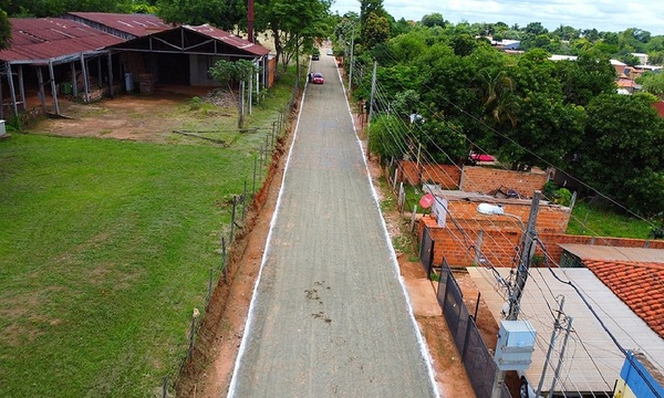 Municipalidad de Coronel Oviedo inaugura 200 metros de empedrado en el barrio 12 de Junio - OviedoPress